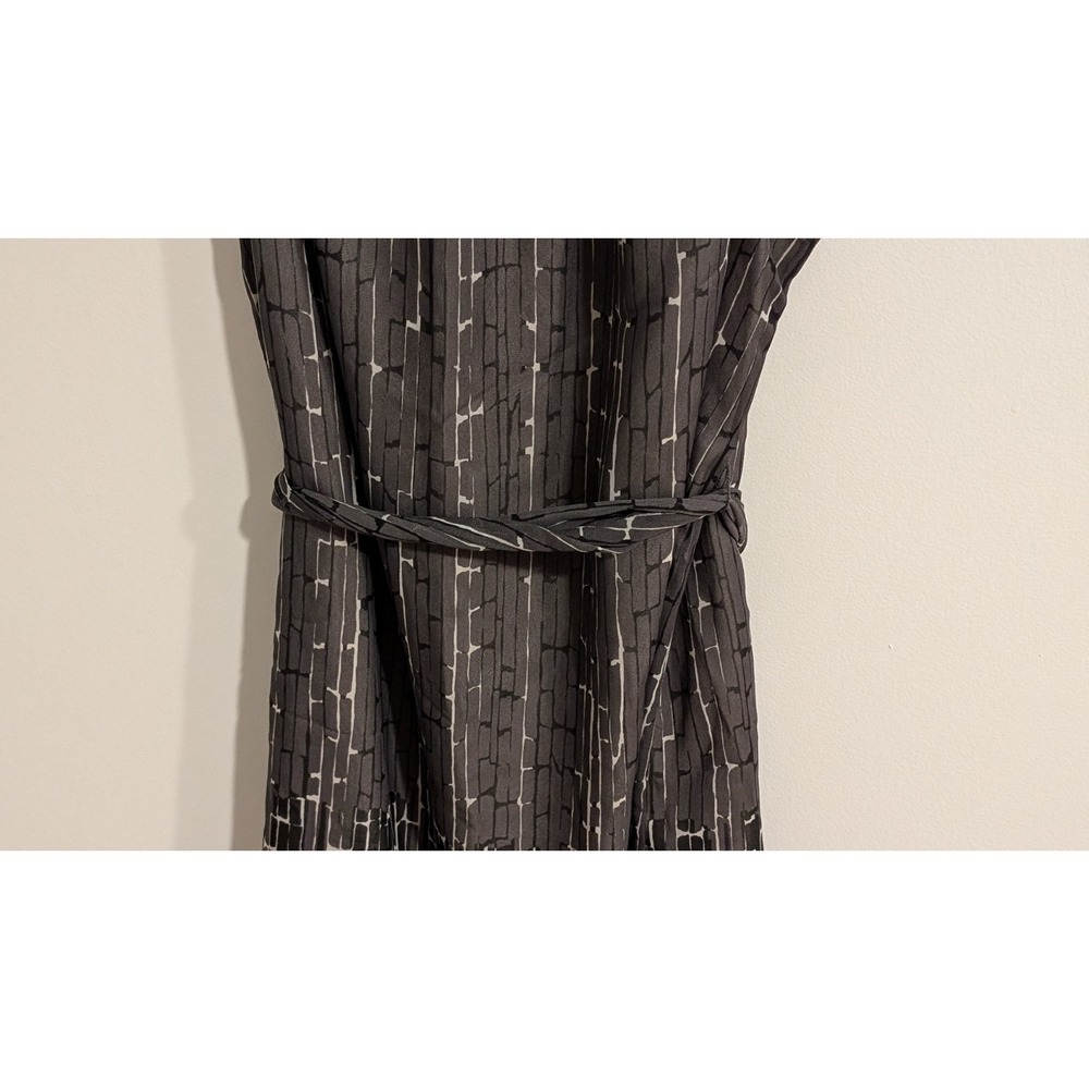 Maternity Belted Shift Dress Sleeveless by A Pea In The Pod, Gray, Size L - Picture 7 of 14